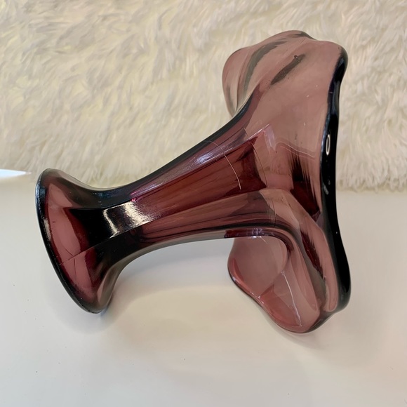 VINTAGE : Amethyst Purple Large Ruffle Vase - Picture 5 of 9